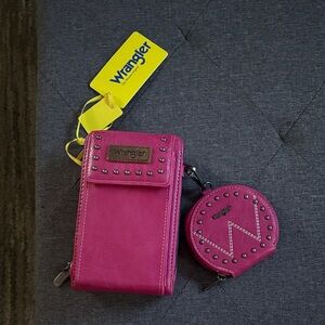 Wrangler Fuchsia Wallet and Coin Pouch Set
